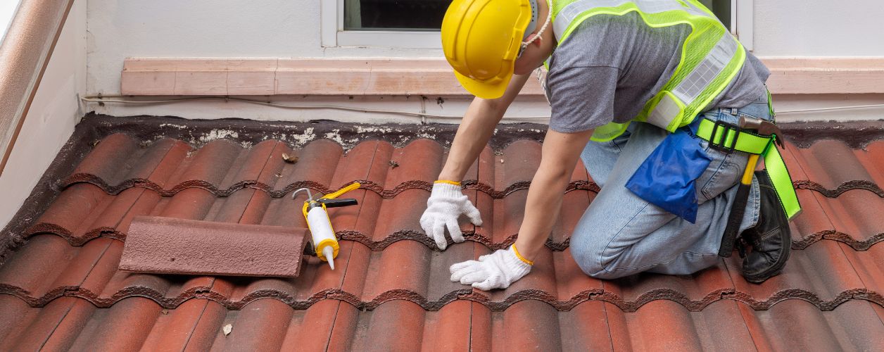 Roof Replacement vs Repair: Which One Do You Need?