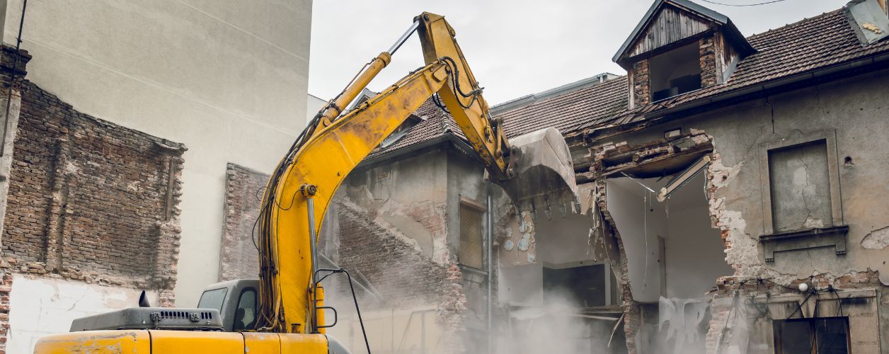 2025/08/demolition-services-11756365132.jpg