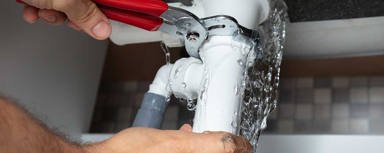 2025/08/emergency-plumbing-11756374837.jpg