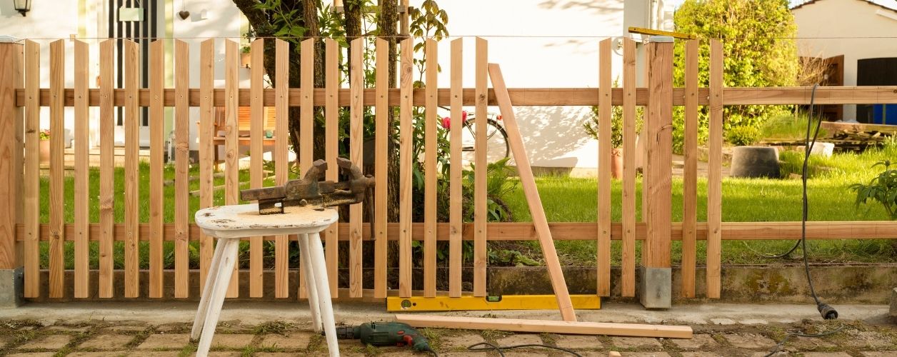 2025/08/fence-repair-companies-11756368922.jpg