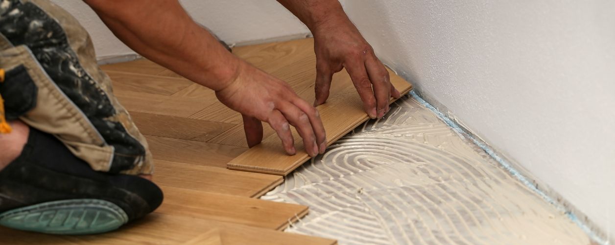 2025/08/floor-installers-11756374678.jpg
