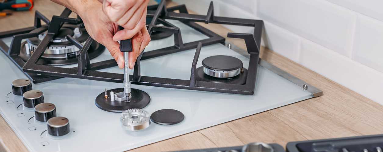 2025/08/gas-appliance-repair-11756381167.jpg
