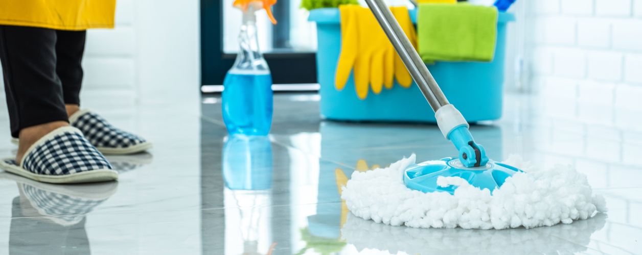 2025/08/house-cleaning-services-11756365724.jpg