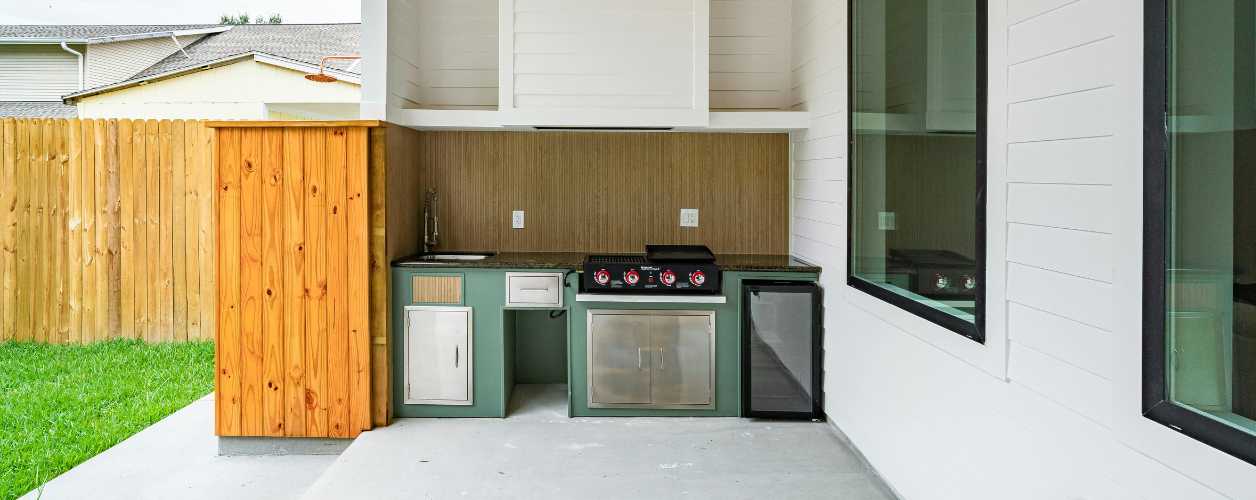 2025/08/outdoor-kitchen-builders-11756381521.jpg