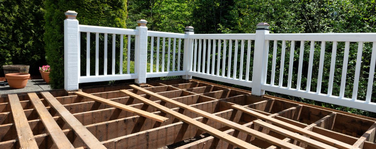 2025/08/porch-repair-11756362937.jpg
