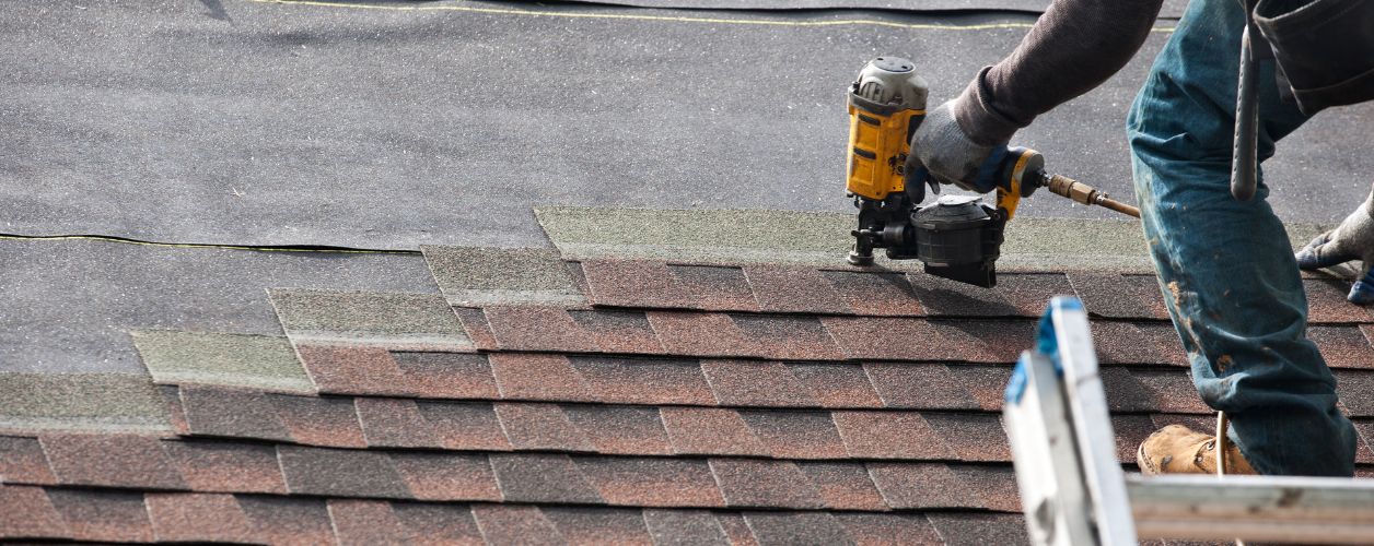 2025/08/roof-repair-11756377157.jpg