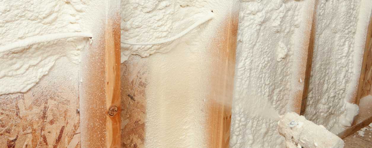 2025/08/spray-foam-insulation-installers-11756377019.jpg